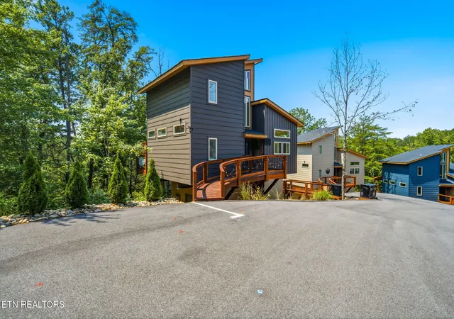 2nd image of 2385 Forge Hideaway Loop #unit 4, Pigeon Forge, TN 37863 | MLS# 1352020