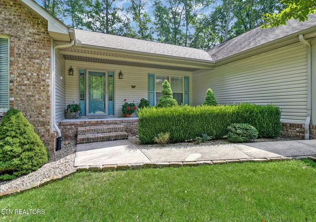 1st image of 115 Glenwood Dr, Crossville, TN 38558 | MLS# 1352032