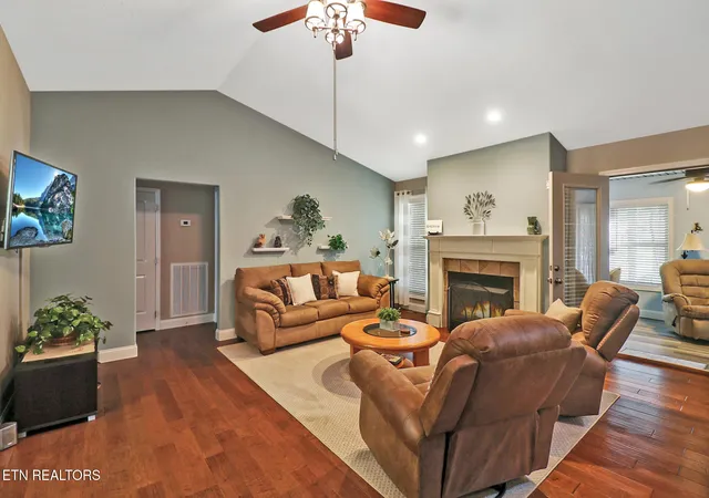 4th image of 115 Glenwood Dr, Crossville, TN 38558 | MLS# 1352032