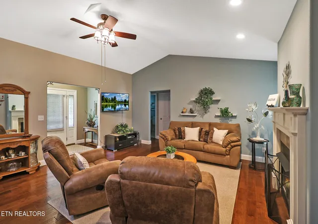 5th image of 115 Glenwood Dr, Crossville, TN 38558 | MLS# 1352032