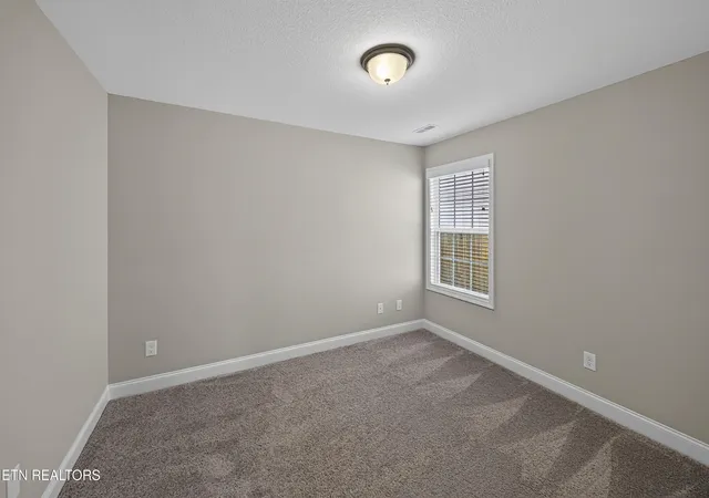 4th image of 4852 Stoneyhurst Ln, Knoxville, TN 37918 | MLS# 1352261