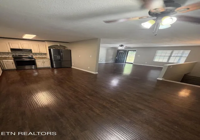 5th image of 219 Scenic View Dr, Clinton, TN 37716 | MLS# 1352025