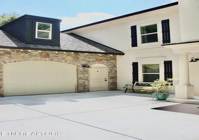 2nd image of 405 Beard Valley Rd, Maynardville, TN 37807 | MLS# 1352012