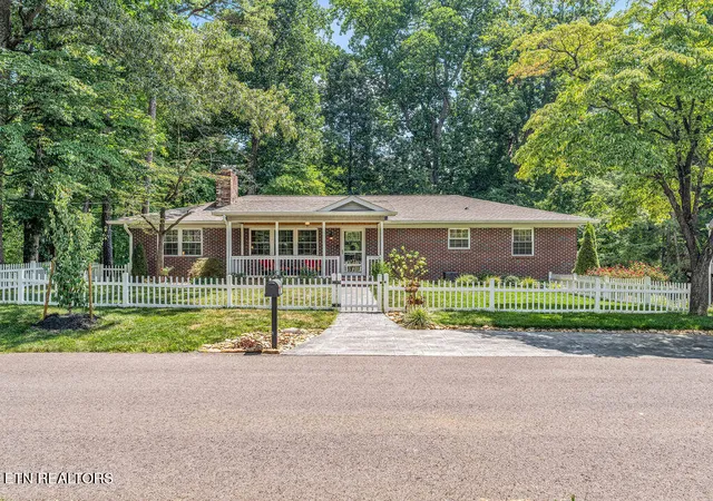 2nd image of 5728 Oak Rd, Knoxville, TN 37918 | MLS# 1352037
