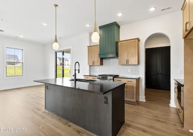 Photo 4 of Single family home for sale at 2503 Marshall Pass Rd, Knoxville, TN 37932 | MLS# 1352056 | Listing updated on 2026-09-12
