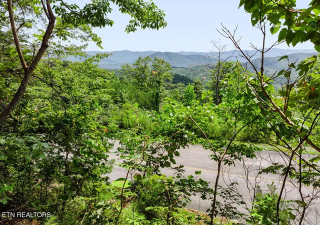 2nd image of Lot 127e Settlers View Ln, Sevierville, TN 37862 | MLS# 1352050