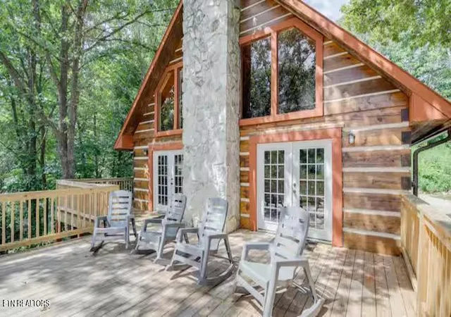 2nd image of 447 Lakeside Rd, Vonore, TN 37885 | MLS# 1352041