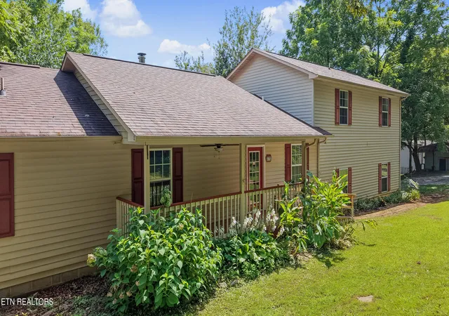 30th image of 7712 Berry Williams Rd, Townsend, TN 37882 | MLS# 1352196