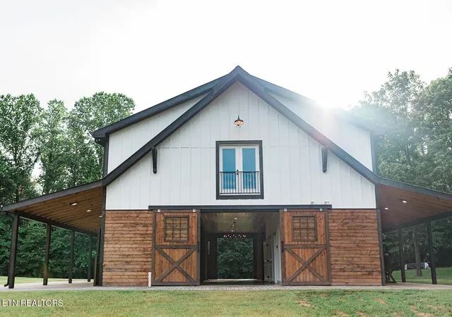 Photo 4 of Single family home for sale at 1144 Wooddale Church Rd, Strawberry Plains, TN 37871 | MLS# 1352369 | Listing updated on 2026-09-30