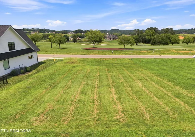 2nd image of 958 Black Bear Cir, Loudon, TN 37774 | MLS# 1352214