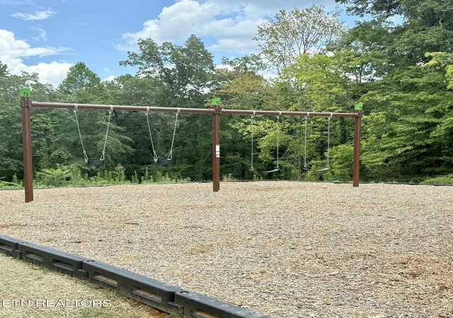 5th image of 1615 Bennett Village Dr, Maryville, TN 37804 | MLS# 1352098