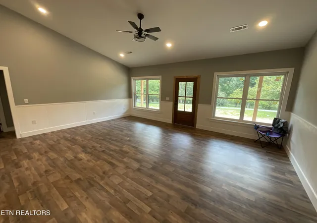 Photo 4 of Single family home for sale at 181 Sunshine Ln, Spring City, TN 37381 | MLS# 1352079 | Listing updated on 2026-08-30