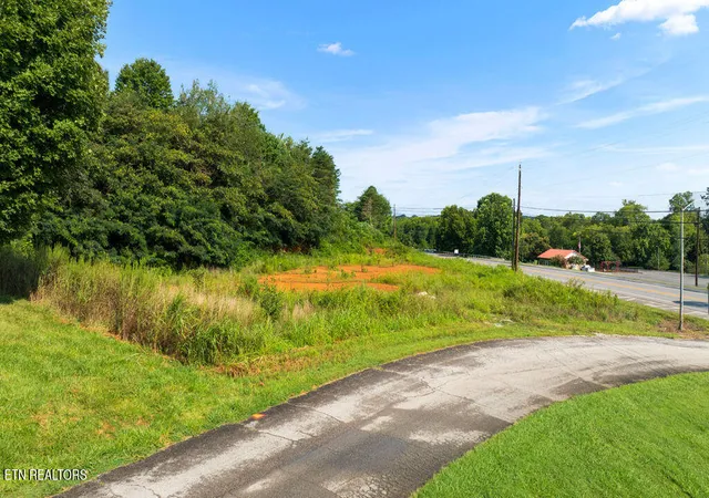 Photo 3 of Land for sale at 124 Holt Dr, Loudon, TN 37774 | MLS# 1352116 | Listing updated on 2026-08-17