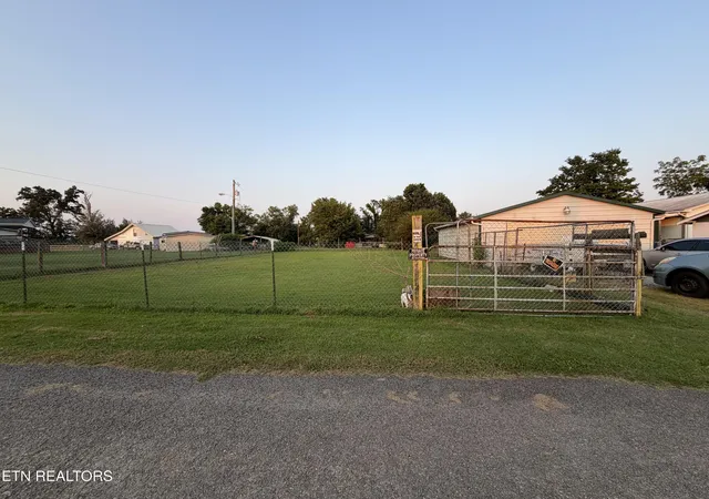 Photo 4 of Sale Pending at 4517 Church St, Cookeville, TN 38501 | MLS# 1352085 | Listing updated on 2026-10-09