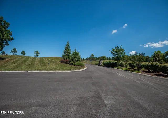 2nd image of 76 Twin Lakes Dr, Loudon, TN 37774 | MLS# 1352103