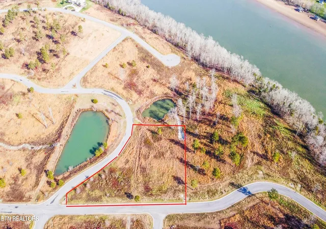 4th image of 76 Twin Lakes Dr, Loudon, TN 37774 | MLS# 1352103