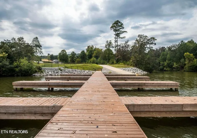 8th image of 76 Twin Lakes Dr, Loudon, TN 37774 | MLS# 1352103
