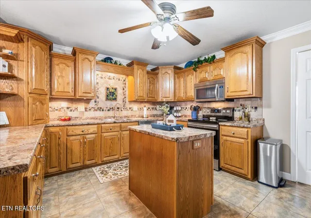 Photo 3 of Single family home for sale at 263 Preston Cir, Jacksboro, TN 37757 | MLS# 1352559 | Listing updated on 2026-08-24