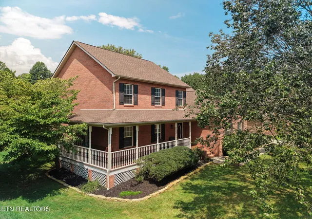2nd image of 221 Stone Castle Ln, Powell, TN 37849 | MLS# 1352170