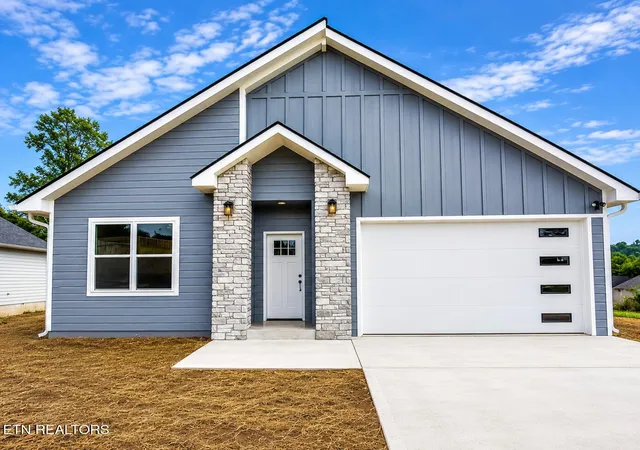 Photo 1 of Single family home for sale at 2502 Limestone Ct, Sevierville, TN 37876 | MLS# 1352111 | Listing updated on 2026-09-19