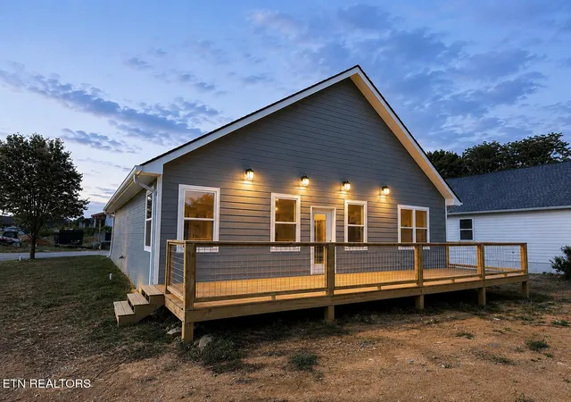 Photo 3 of Single family home for sale at 2502 Limestone Ct, Sevierville, TN 37876 | MLS# 1352111 | Listing updated on 2026-09-19