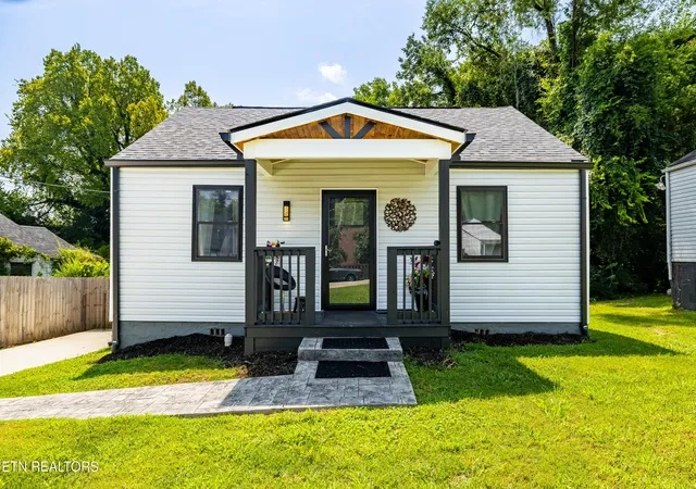2nd image of 2032 Seminole Ave, Knoxville, TN 37915 | MLS# 1352126