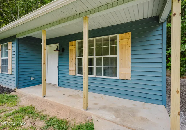 Photo 3 of Single family home for sale at 146 Park Pl, Harriman, TN 37748 | MLS# 1352142 | Listing updated on 2026-08-17