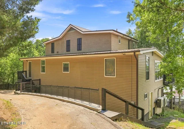 5th image of 1551 Kinder Ln, Dandridge, TN 37725 | MLS# 1352127
