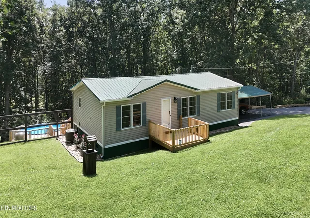 Photo 1 of Single family home for sale at 379 Clint Williams Rd, Rutledge, TN 37861 | MLS# 1352132 | Listing updated on 2026-08-31