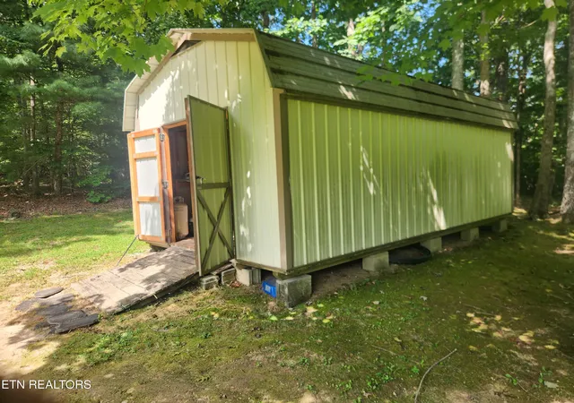 22nd image of 340 Birchwood Dr, Crossville, TN 38555 | MLS# 1352136