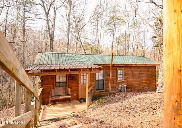 Photo 2 of Single family home for sale at 1041 Ridgefield Dr, Sevierville, TN 37876 | MLS# 1352148 | Listing updated on 2026-08-17