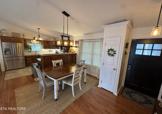 3rd image of 423 Hiddenbrook Ln, Maryville, TN 37804 | MLS# 1352169