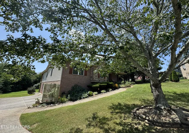58th image of 423 Hiddenbrook Ln, Maryville, TN 37804 | MLS# 1352169