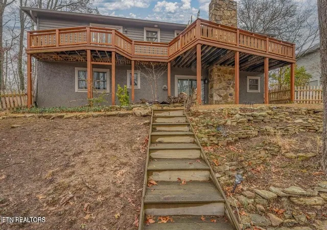 Photo 3 of Single family home for sale at 166 Canterbury Dr, Crossville, TN 38558 | MLS# 1352159 | Listing updated on 2026-09-21