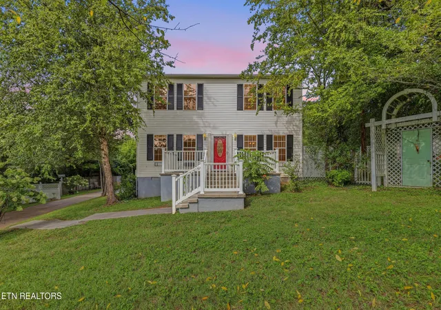 Photo 2 of Single family home for sale at 5209 Montrose Rd, Knoxville, TN 37918 | MLS# 1352285 | Listing updated on 2026-09-18