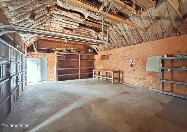 Photo 4 of Single family home for sale at 5209 Montrose Rd, Knoxville, TN 37918 | MLS# 1352285 | Listing updated on 2026-09-18