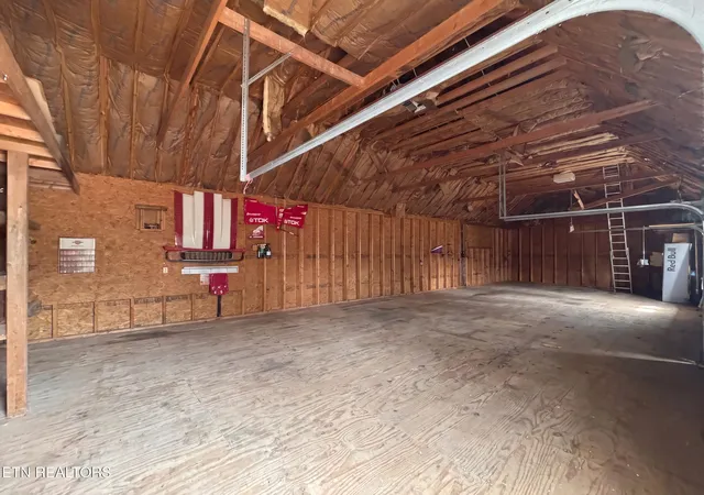 Photo 3 of Single family home for sale at 5209 Montrose Rd, Knoxville, TN 37918 | MLS# 1352285 | Listing updated on 2026-09-18