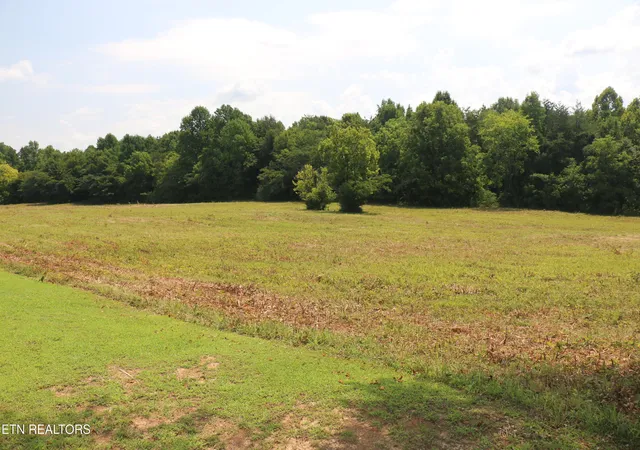 1st image of 286 Acres 4th St, Englewood, TN 37329 | MLS# 1352183
