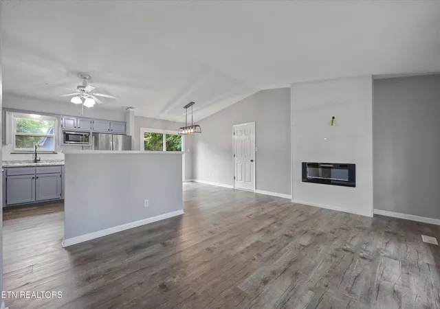 Photo 2 of Single family home for sale at 4900 Lancer Dr, Knoxville, TN 37921 | MLS# 1352493 | Listing updated on 2026-08-20