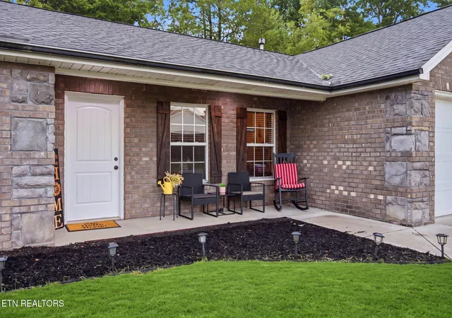 Photo 3 of Single family home for sale at 7676 Applecross Rd, Corryton, TN 37721 | MLS# 1352233 | Listing updated on 2026-08-18