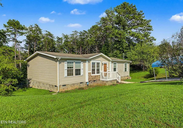 2nd image of 328 Antler Ridge Rd, Dandridge, TN 37725 | MLS# 1352210