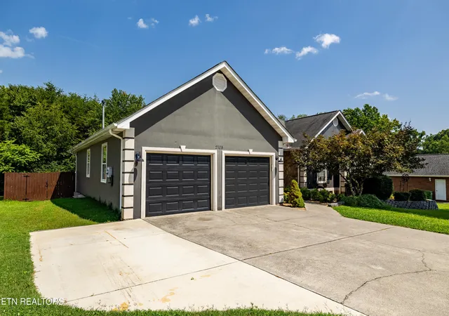 3rd image of 2108 Chas Way Blvd, Maryville, TN 37803 | MLS# 1352555