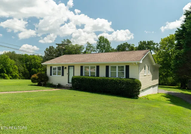 1st image of 8718 Gleason Dr, Knoxville, TN 37923 | MLS# 1352568