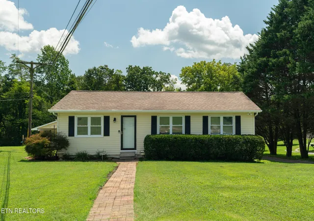2nd image of 8718 Gleason Dr, Knoxville, TN 37923 | MLS# 1352568