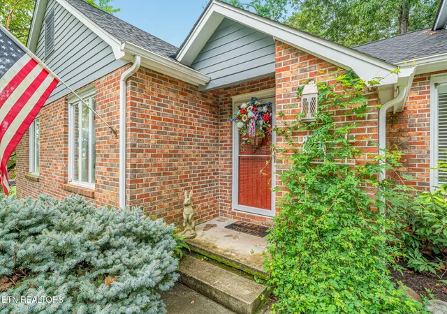 3rd image of 7921 Castlecomb Rd, Powell, TN 37849 | MLS# 1352340