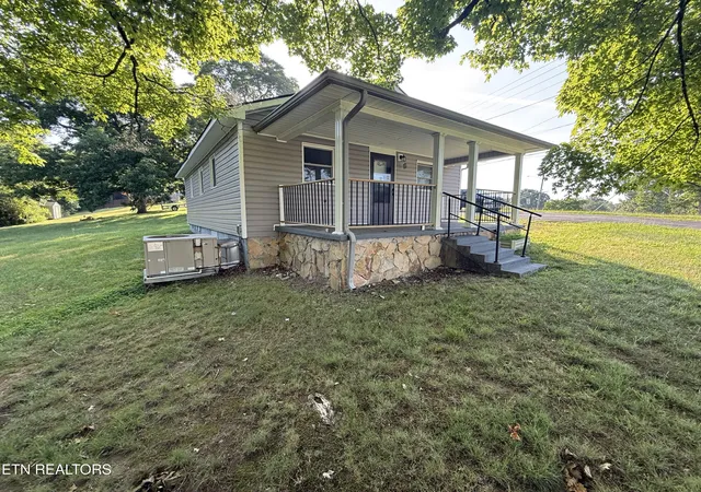 1st image of 1703 Richardson St, Athens, TN 37303 | MLS# 1352264