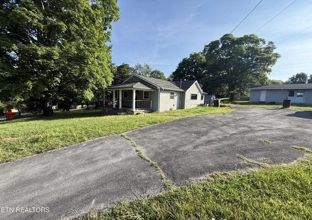 3rd image of 1703 Richardson St, Athens, TN 37303 | MLS# 1352264