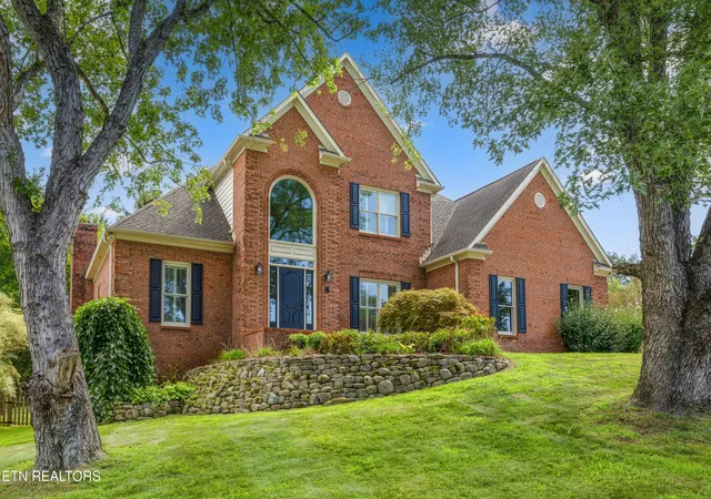 Photo 3 of Single family home for sale at 12151 Brookstone Dr, Farragut, TN 37934 | MLS# 1352268 | Listing updated on 2026-08-18