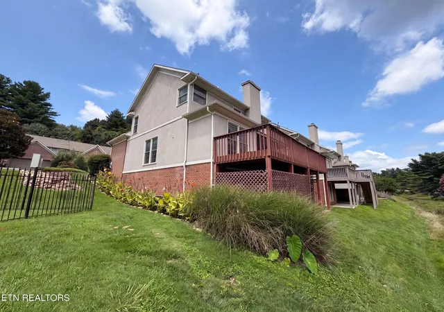 Photo 4 of Single family home for sale at 8542 Oxford Dr, Knoxville, TN 37922 | MLS# 1352221 | Listing updated on 2026-08-26