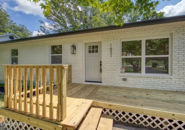 4th image of 1831 Outer Dr, Lenoir City, TN 37771 | MLS# 1352482